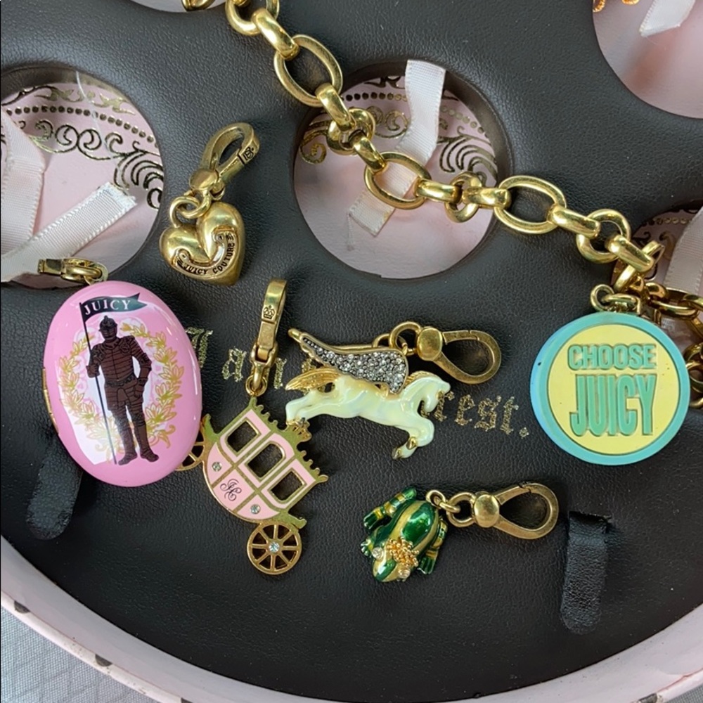 Juicy Couture FAIRYTALE PEGASUS CHARM BRACELET